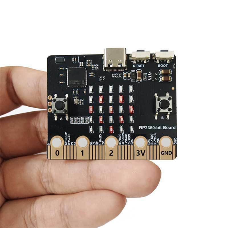لوحة تطوير QWE لـ Raspberry Pi - مراجعة Microbit وسعره
