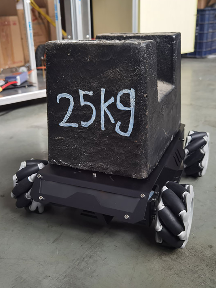 دبابة مع جهاز للتحكم عن بُعد ج - مراجعة Robot Car Kit وسعره