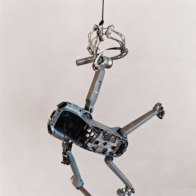 B63B- ملحقات الطائرات بدون طيا - مراجعة Robot Gripper Claw وسعره