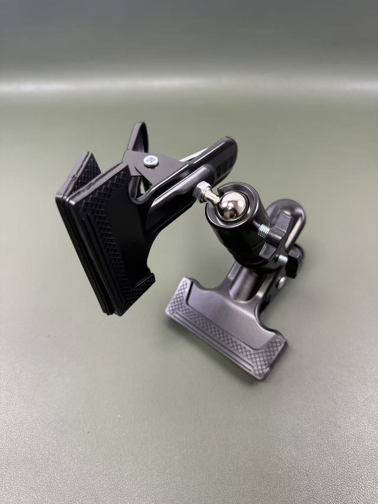 حامل مكتبي دوار مزدوج الرأس بم - مراجعة Pan Tilt Bracket وسعره